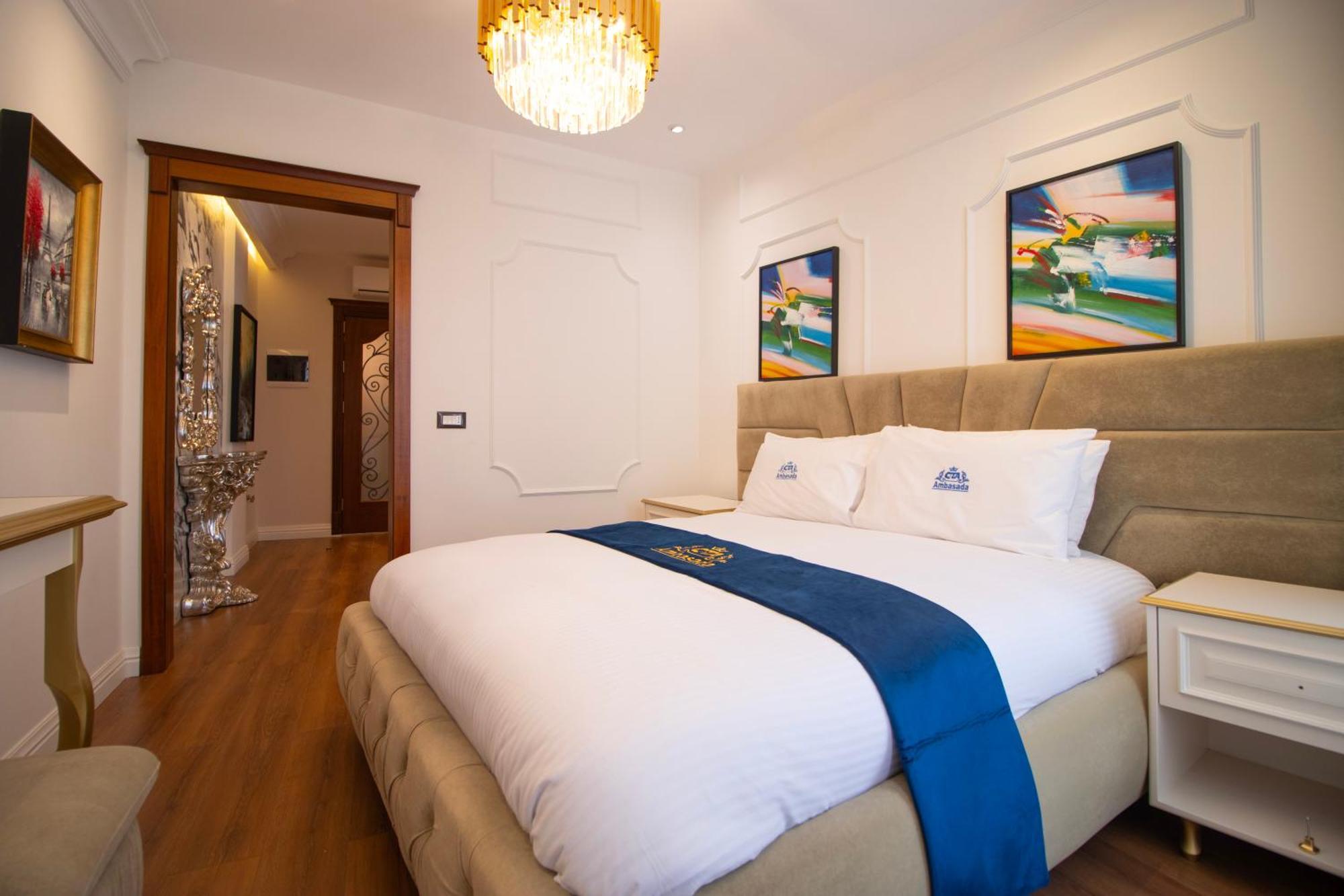 Hotel Ambasada Qta Patza-Kuqani Esterno foto