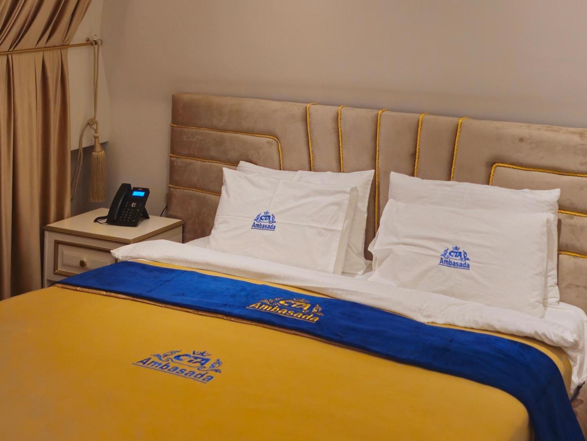 Hotel Ambasada Qta Patza-Kuqani Esterno foto