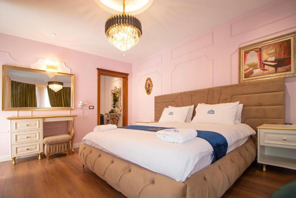 Hotel Ambasada Qta Patza-Kuqani Esterno foto